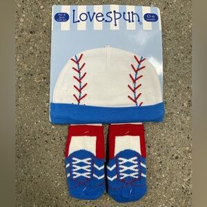 NWT Lovespun baseball ⚾️ hat & socks set - 0-6 months